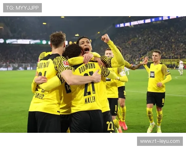 多特蒙德对阵斯图加特，积分榜第三四位直接对话